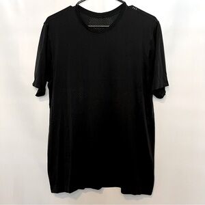 Lululemon Men’s Metal Vent SS Shirt, Black, Size L. 0160.